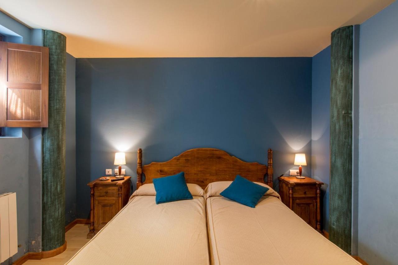 Hotel Rural Los Cerezos De Yanguas Bagian luar foto