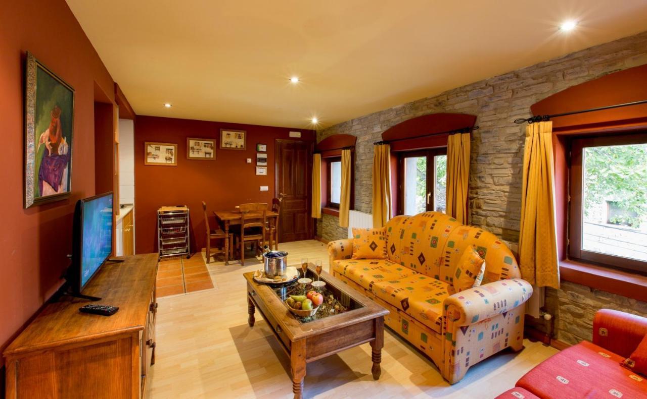 Hotel Rural Los Cerezos De Yanguas Bagian luar foto